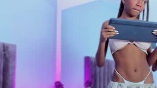 kiarasimons_