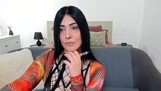 AryaSummersReal