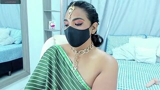  Lakshmi hotx