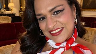 angelahotmature