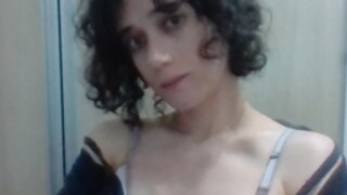 Mia T
