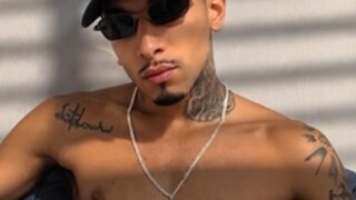 Sexy Sagaz