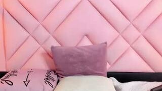 caroline_daring