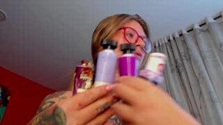 emmaa-hostt