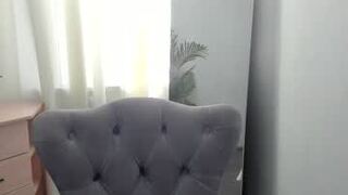 jennifer_shy_