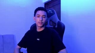 santi_twink19