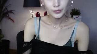 sarah_desire01