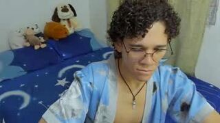 tom_blue10